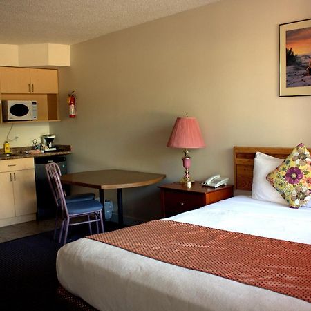 Grandview Motel Kamloops Oda fotoğraf