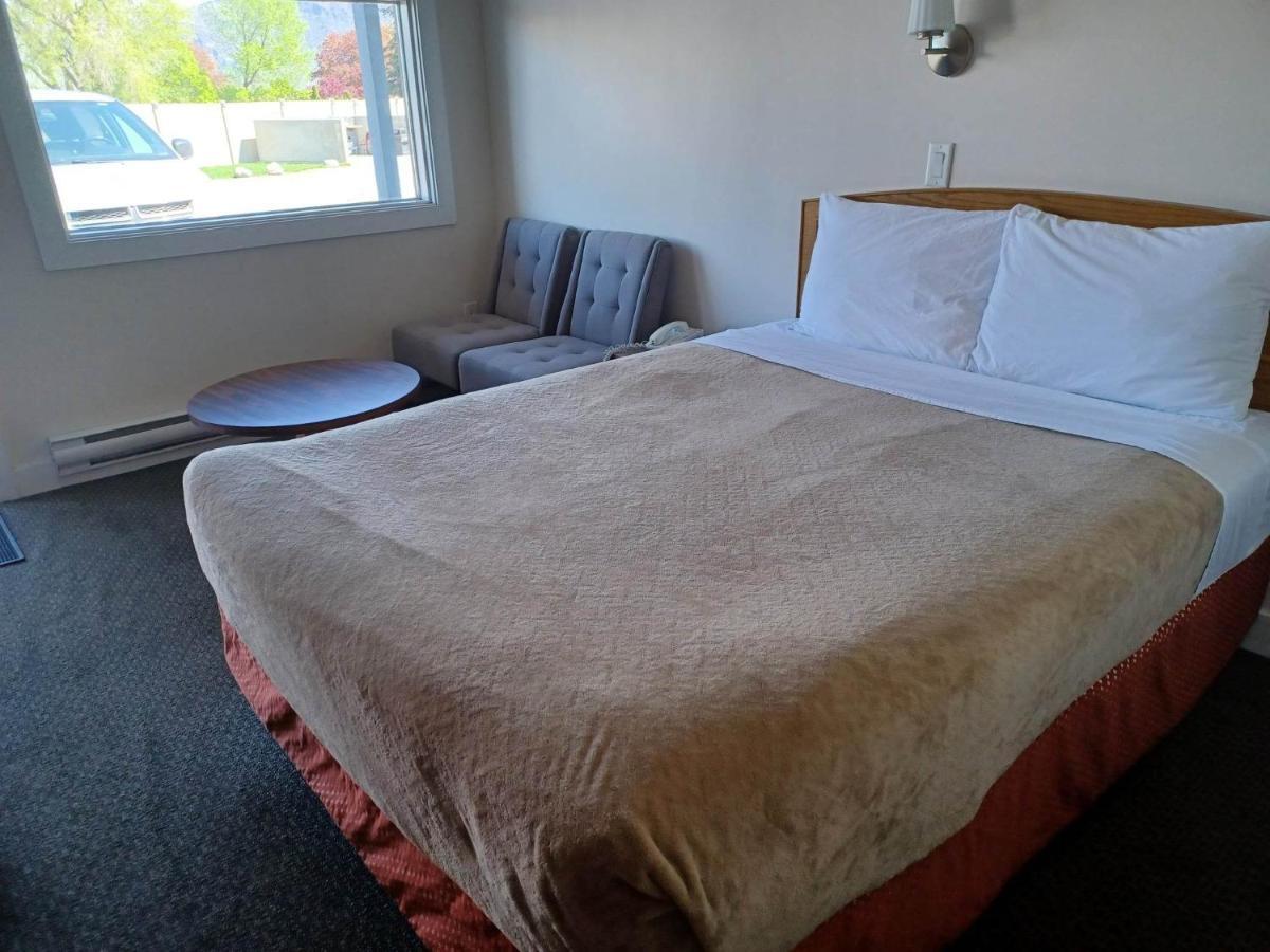 Grandview Motel Kamloops Dış mekan fotoğraf
