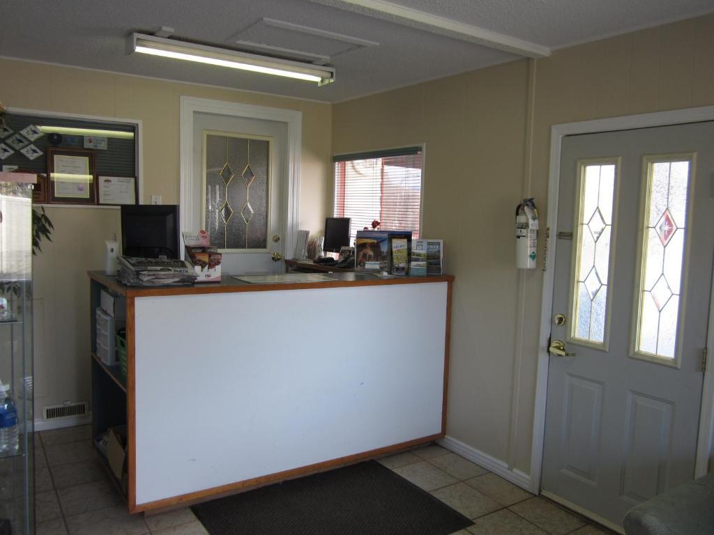 Grandview Motel Kamloops Dış mekan fotoğraf