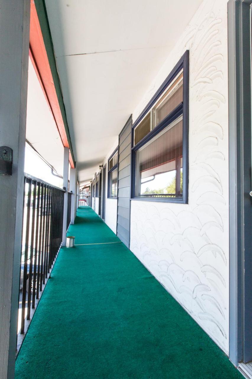 Grandview Motel Kamloops Dış mekan fotoğraf